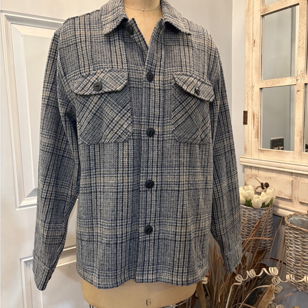And Now This Women’s Plaid Button-Up Shirt M Jacket‎ Baselayer Fallfashion Urban